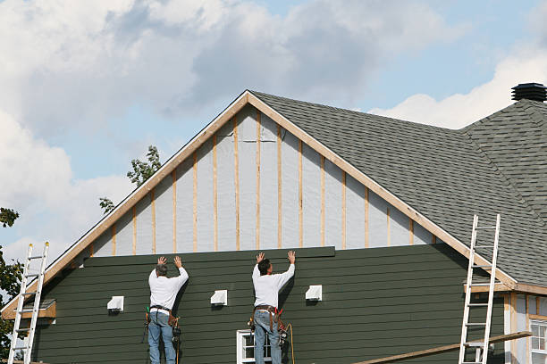 Professional Emergency Siding Repair technician working in Newburg, PA